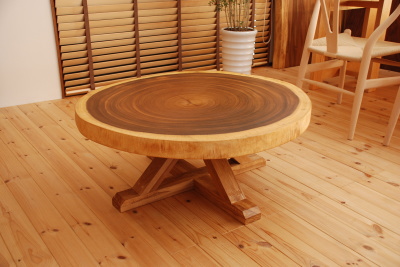 Gallery1no.91 モンキーポッド一枚板輪切り ローテーブル – 天然木 